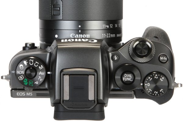 canon m50 v m5
