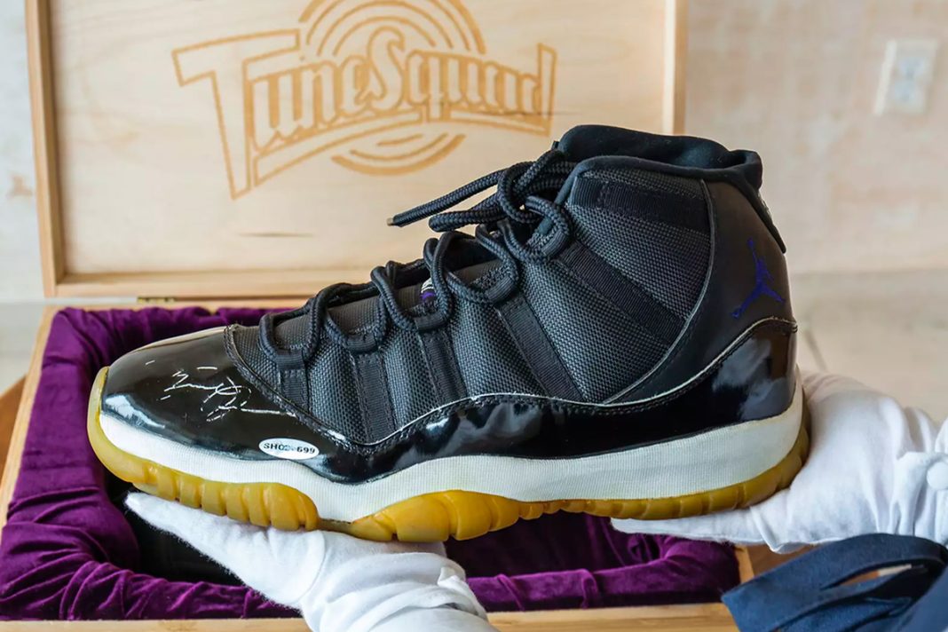 sepatu basket termahal