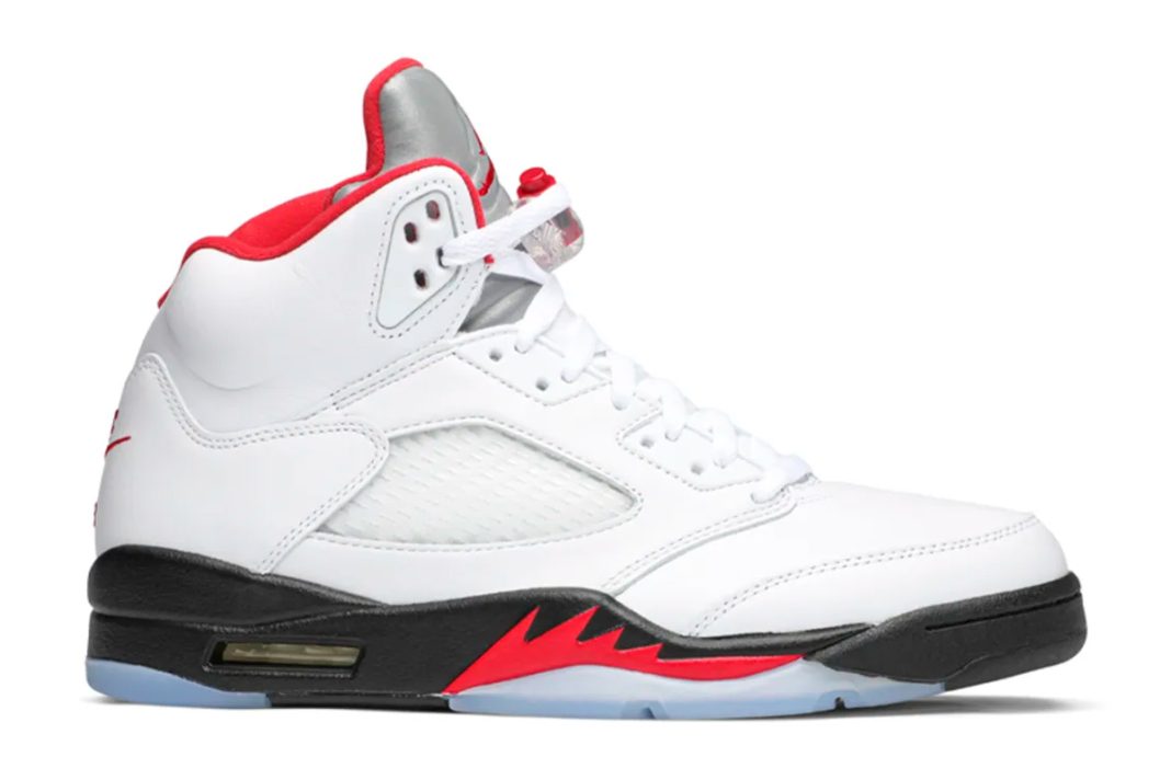 sepatu basket termahal