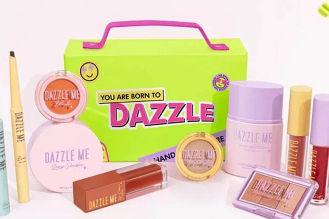 Review DAZZLE ME Liquid Base Makeup Set