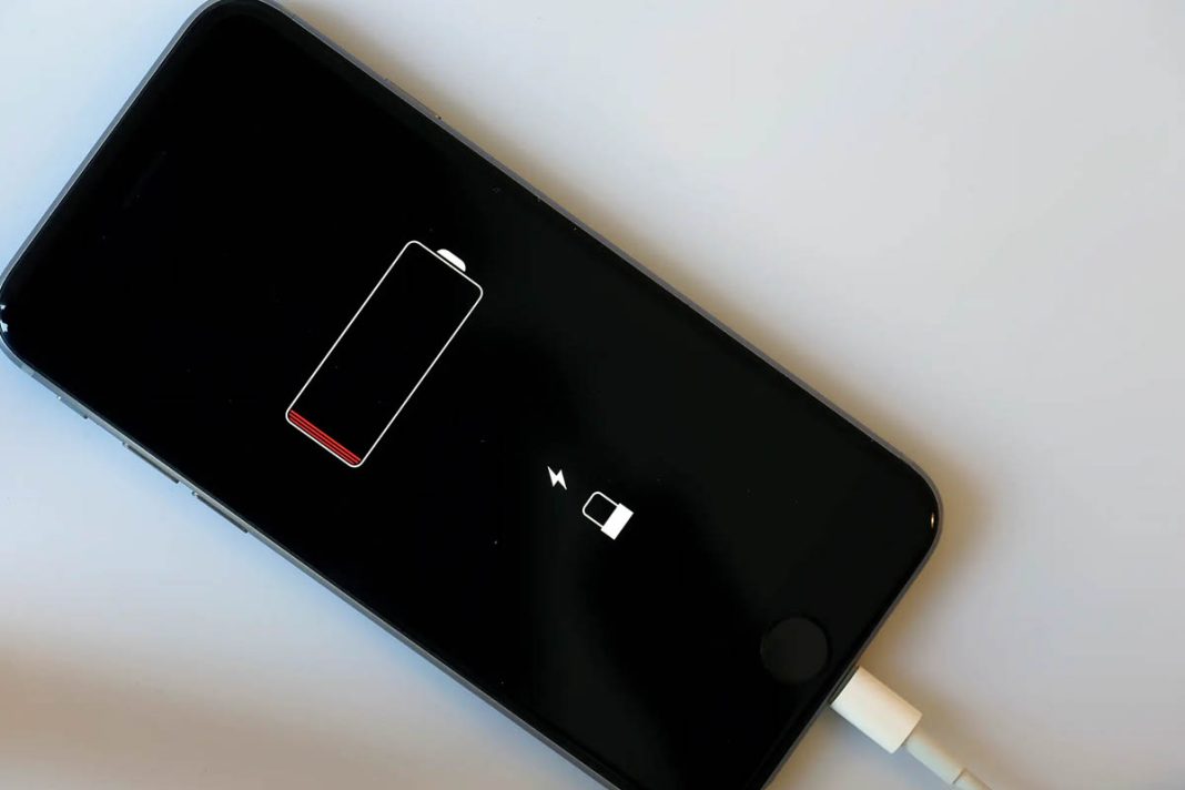 Resiko yang Terjadi Jika Batre iPhone Tidak Original