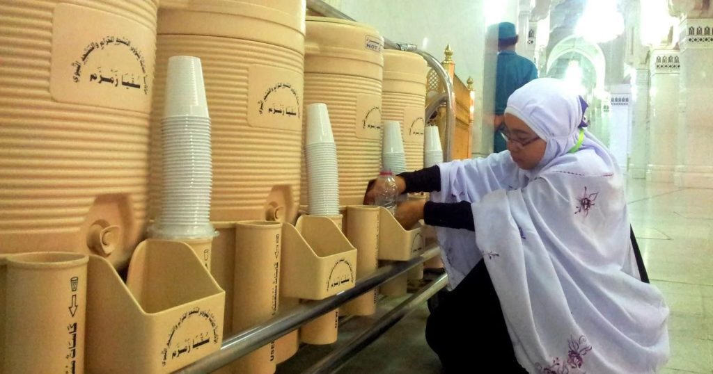 Agar Berkah, Berikut Doa Minum Air Zamzam