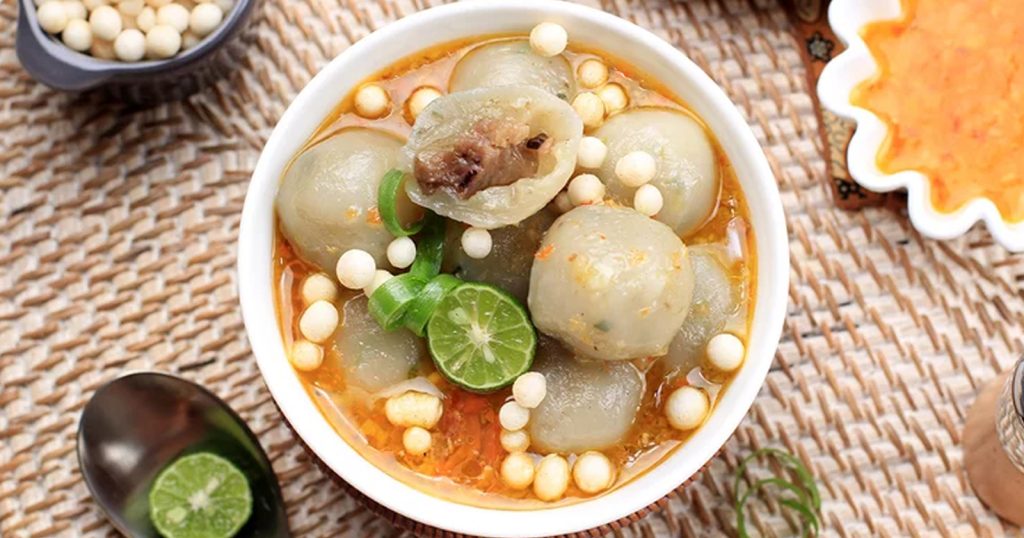 Cilok Kuah Pedas: Menu Camilan Sore yang Lezat dan Menghangatkan